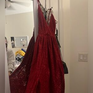 Beautiful NEW burgundy prom dress. Not going to prom anymore, selling it.